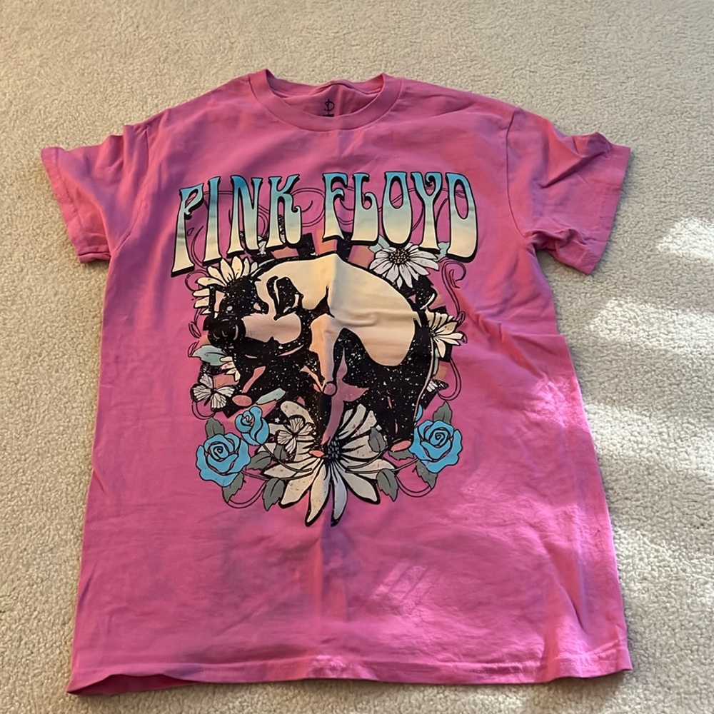 Women’s graphic t shirt